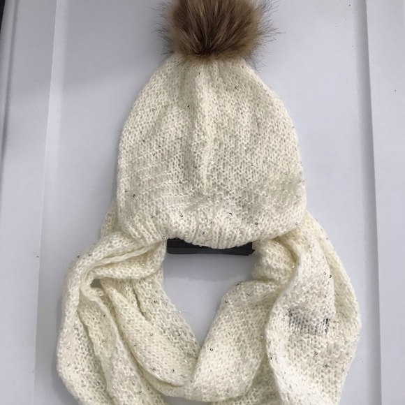 Rampage Accessories - Hat/scarf set